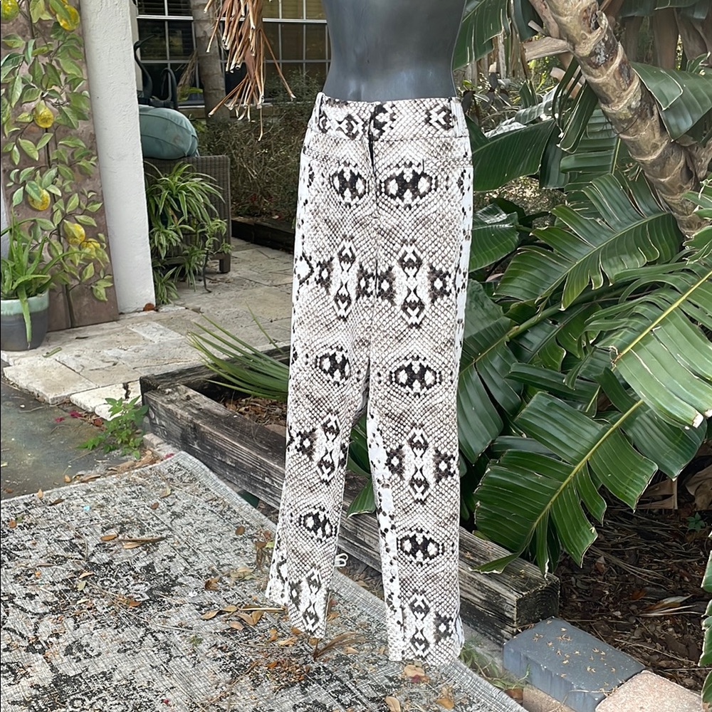 Worthington snake print crop pants